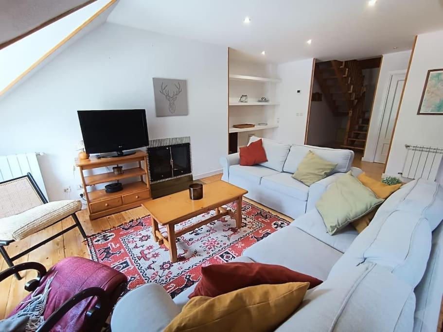 Balaitus Petfriendly - Arafita Apartamentos Sallent De Gallego Ngoại thất bức ảnh
